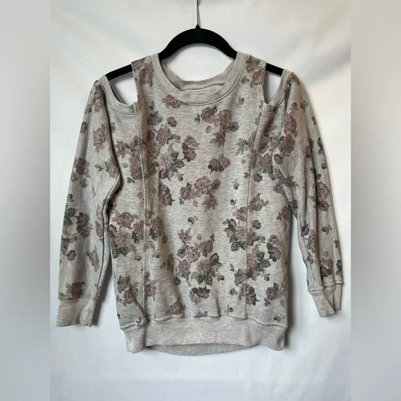 Cold shoulder top - Picture 2 of 6